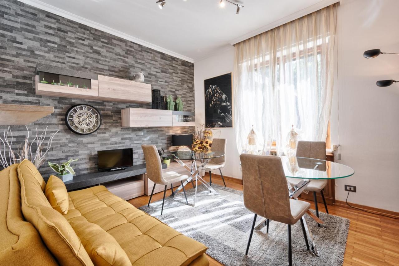 B&B In Riva Al Lago Avigliana Eksteriør bilde