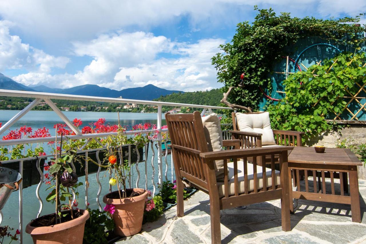B&B In Riva Al Lago Avigliana Eksteriør bilde
