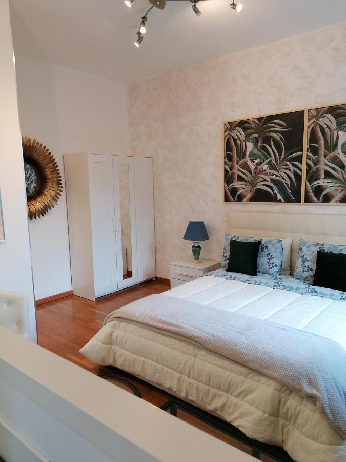 B&B In Riva Al Lago Avigliana Eksteriør bilde