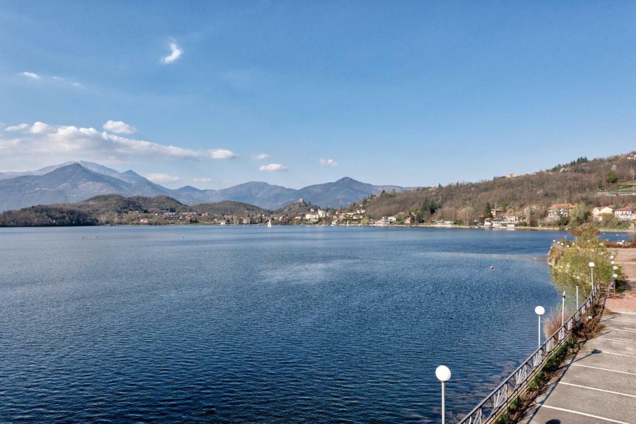 B&B In Riva Al Lago Avigliana Eksteriør bilde