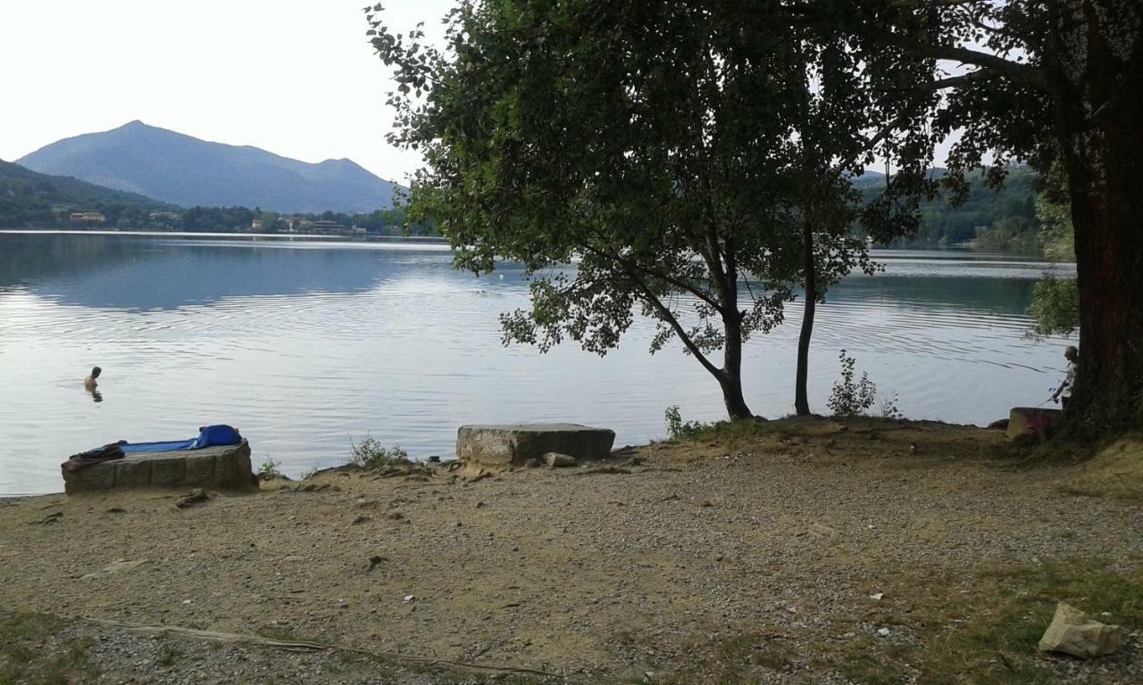 B&B In Riva Al Lago Avigliana Eksteriør bilde