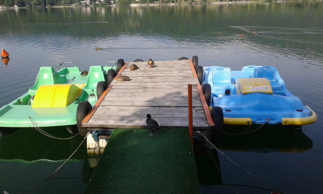 B&B In Riva Al Lago Avigliana Eksteriør bilde
