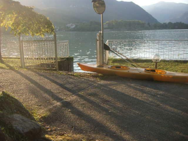B&B In Riva Al Lago Avigliana Eksteriør bilde